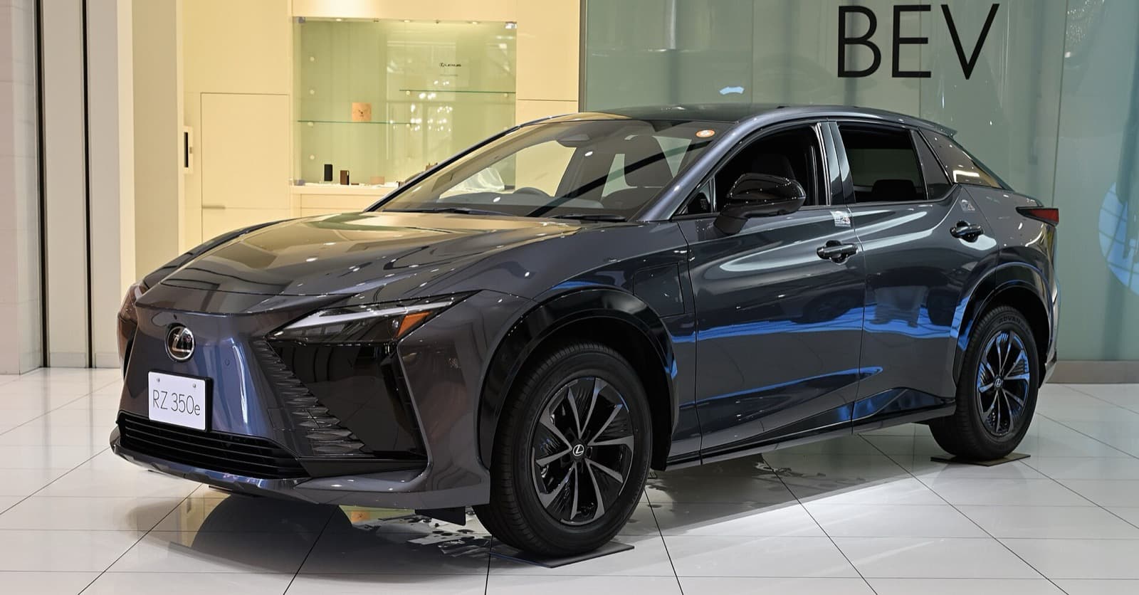 Lexus RZ 350e FWD Executive Line