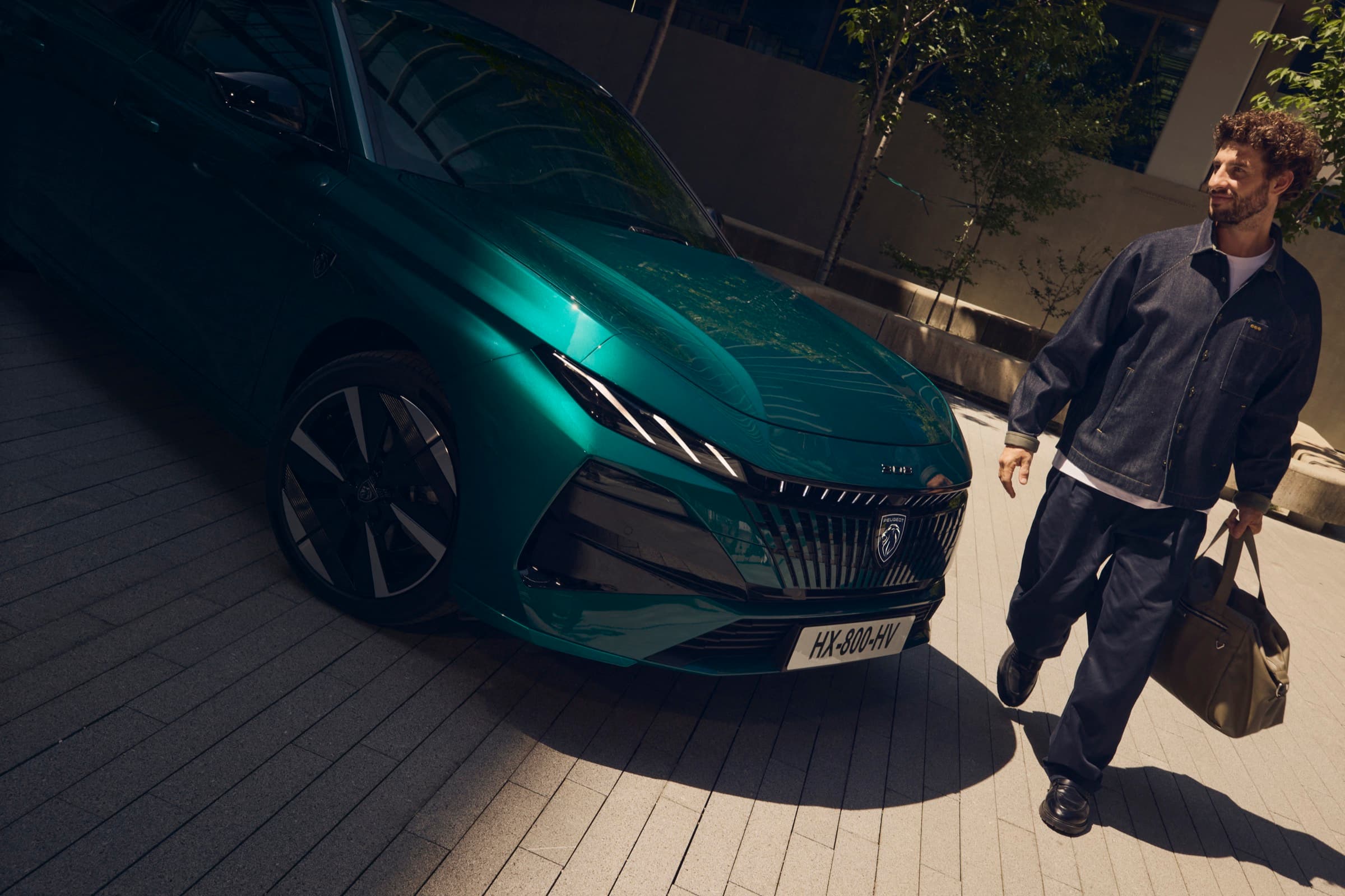 Peugeot E-308 156 GT